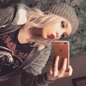 Meet your Posher, Ally